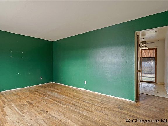 5th image of 4022 E 7th St