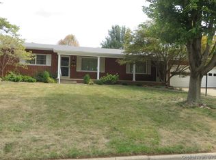 14 Terry Dr, Jacksonville, IL 62650