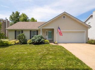 538 Chapel Cross Dr, Florissant, MO 63031