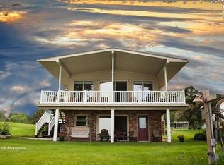 403 Nottingham Dr, Brooklyn, MI 49230