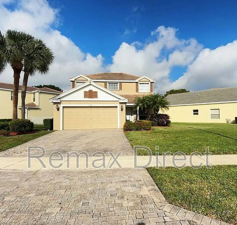4 bed, 2.0 bath, $3,500 — Photo 1