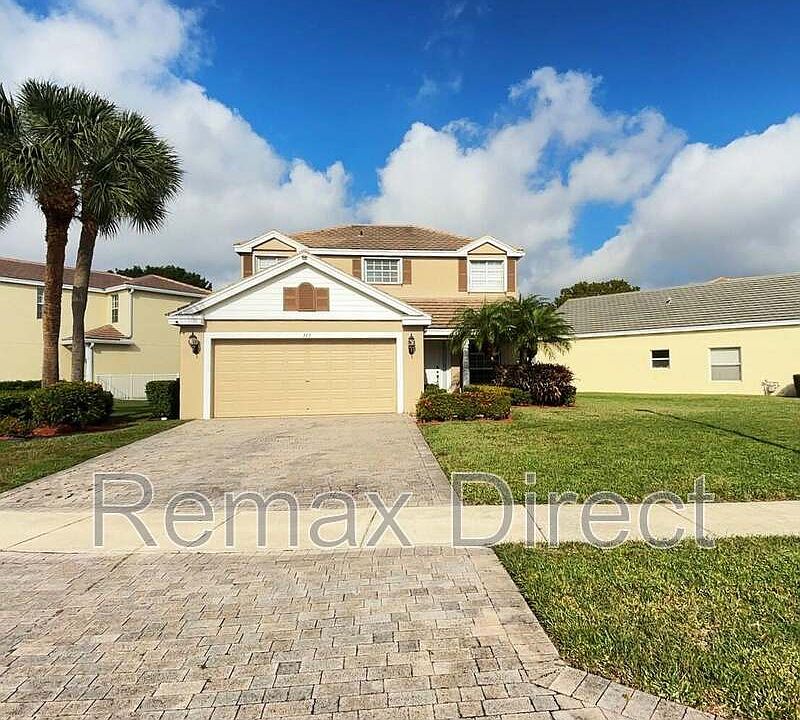 1st image of 113 Canterbury Pl