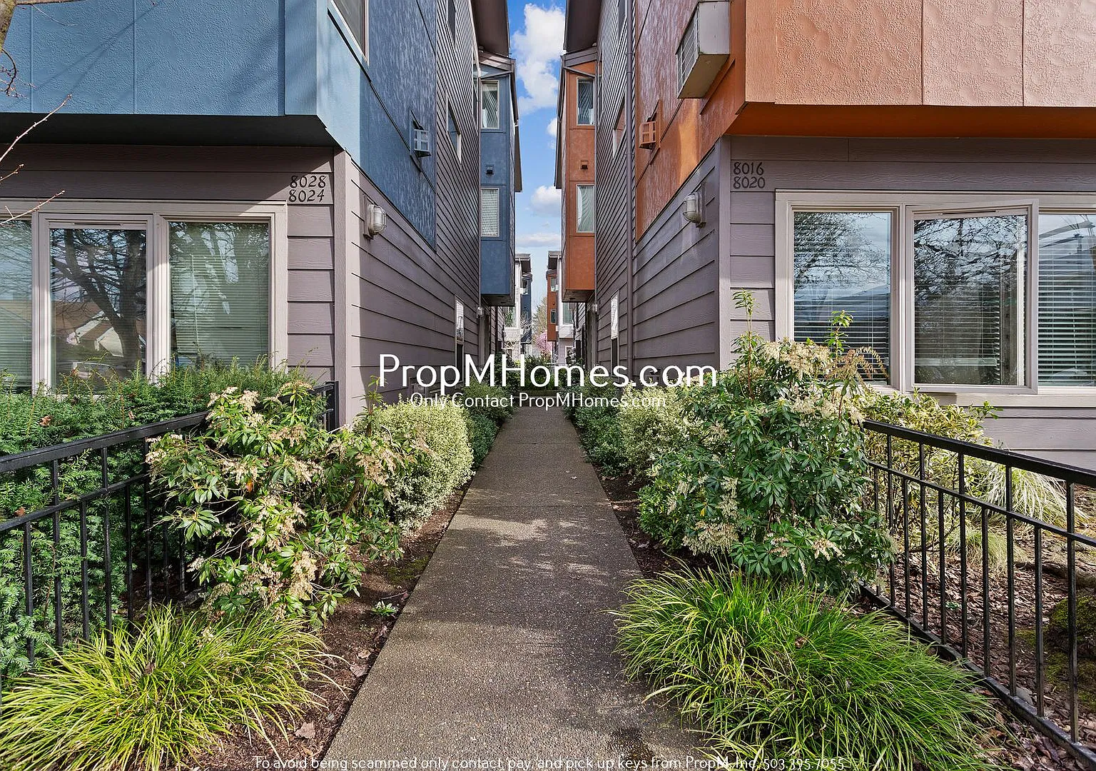 Contemporary Townhome in the heart of St. Johns! — Photo 2