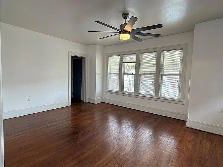 1441 W Euclid St — Photo 5