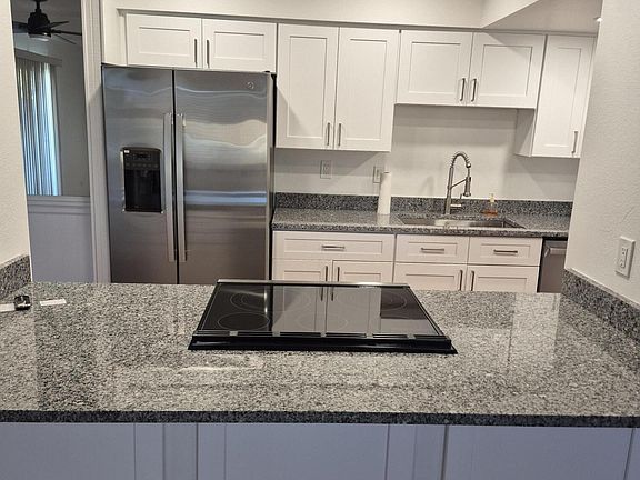 2nd image of 1500 W RIO SALADO Parkway #150