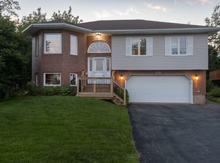 6 Parkedge Cres, Cole Harbour, NS B2V2V1
