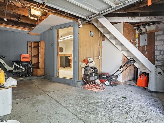 5th image of 7001 State Rd