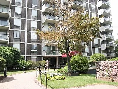 60 Babcock St Photo 1
