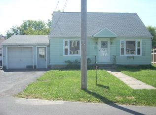114 Lorenzo Dr, Syracuse, NY 13206