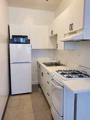 Rented by Metropolitan Property Group | media 16