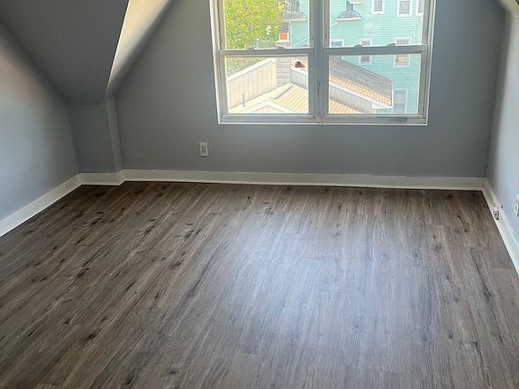3rd image of 288 Cook Avenue