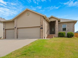 3120 N Marion Avenue, Springfield, MO 65803