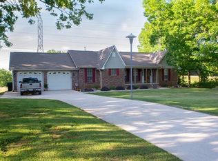 395 Darrell Dr, Tuscumbia, AL 35674