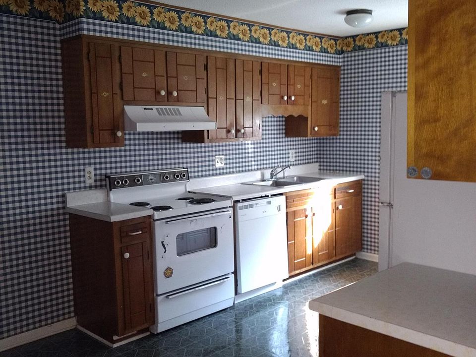 1st image of 2845 Vance Dr NW APT 2