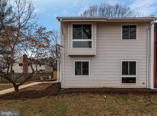 106 Drury Cir, Sterling, VA 20164