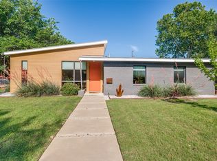 9831 Ontario Ln, Dallas, TX 75220