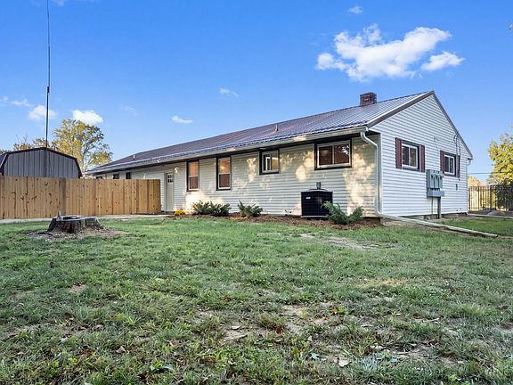 3rd image of 285 Free Soil Rd