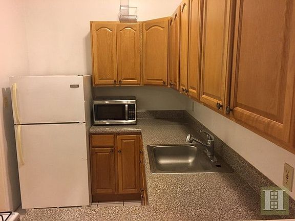 3rd image of 154 W 119th St APT 4