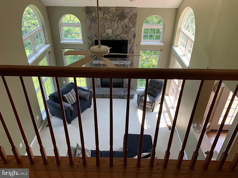 17090 Anns Brook Ct — Photo 8