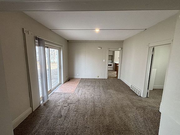 2nd image of 1313 Green Bay St #1315