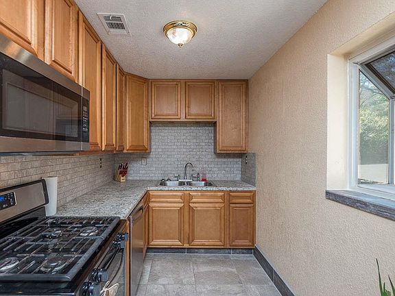 5th image of 613 N 57th Ave