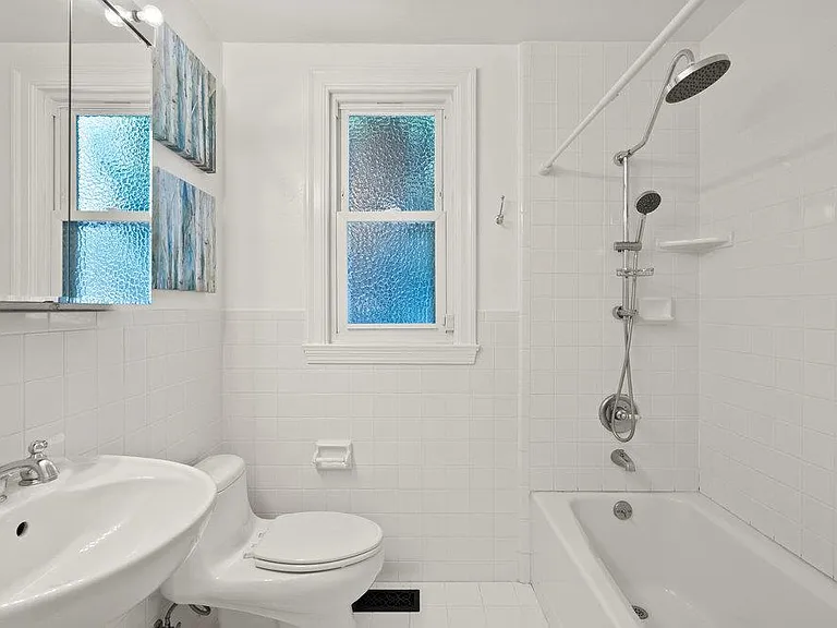 752 Laurel Ave — Photo 17