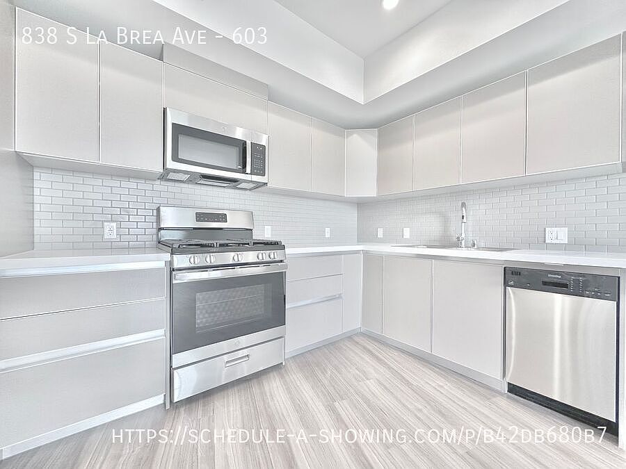 1st image of 838 S La Brea Ave Penthouse 603