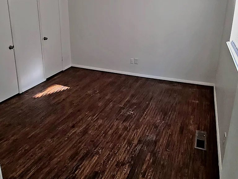 6115 S Troost Ave — Photo 5