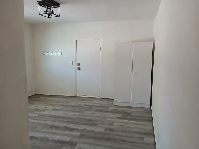 1853 Mann St #4 — Photo 9