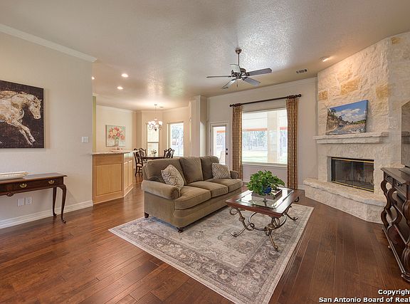 4th image of 30330 Bridlegate Dr