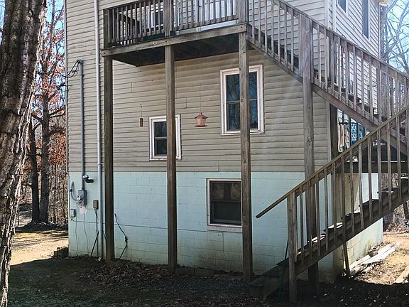 3rd image of 3901 Midland Rd