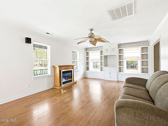 5th image of 141 Crystal Road