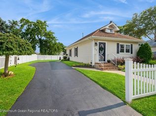 30 Park Ave, Keansburg, NJ 07734