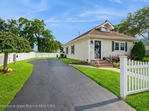 30 Park Avenue, Keansburg, NJ 07734