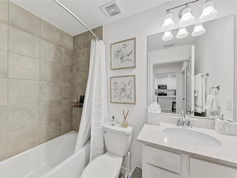 5685 Palmer Cir #105 — Photo 32