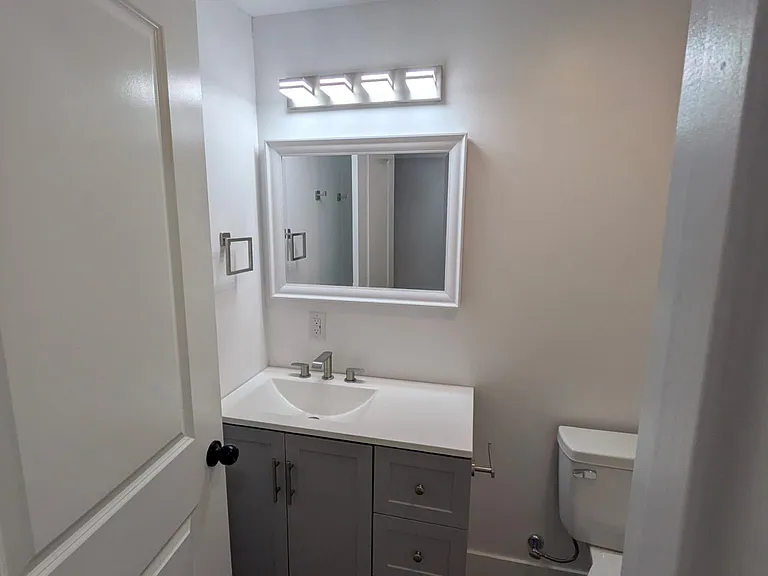 3826 S Woodland Ave #BASEMENT — Photo 20
