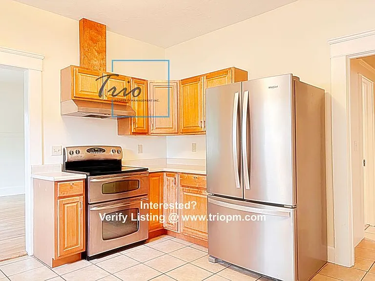 1044 W 8th Ave — Photo 2