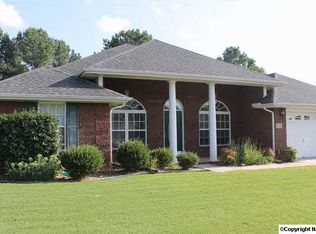 122 Horseshoe Bnd, Madison, AL 35758