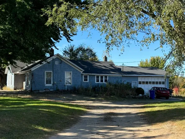 6992 Lakeshore Rd, Winneconne, WI 54986