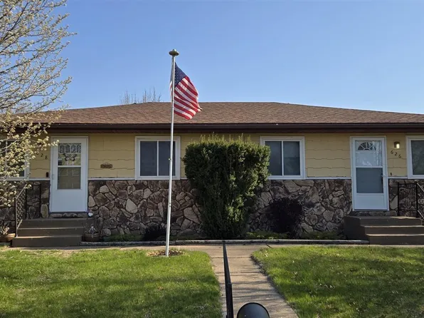 626-628 W 61st St, Davenport, IA 52806