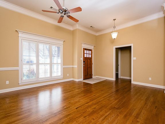 5th image of 308 Commentry Way