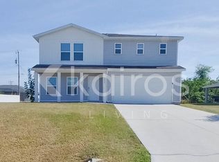 2825 NW 3rd Pl, Cape Coral, FL 33993