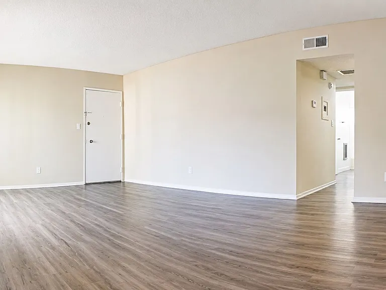 18100 Roscoe Blvd Northridge, CA 91325 — Photo 42