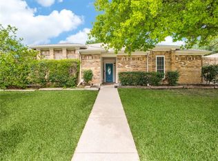 2506 Willowgate Ln, Carrollton, TX 75006