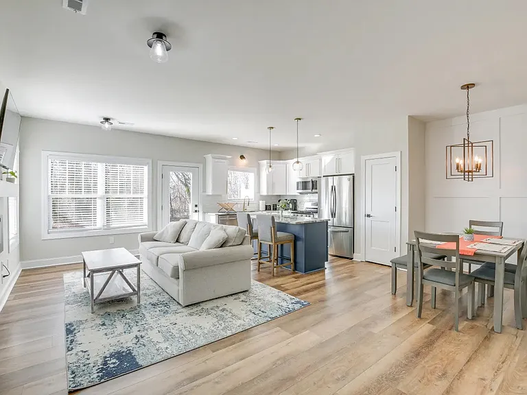 112 Park Ave — Photo 5