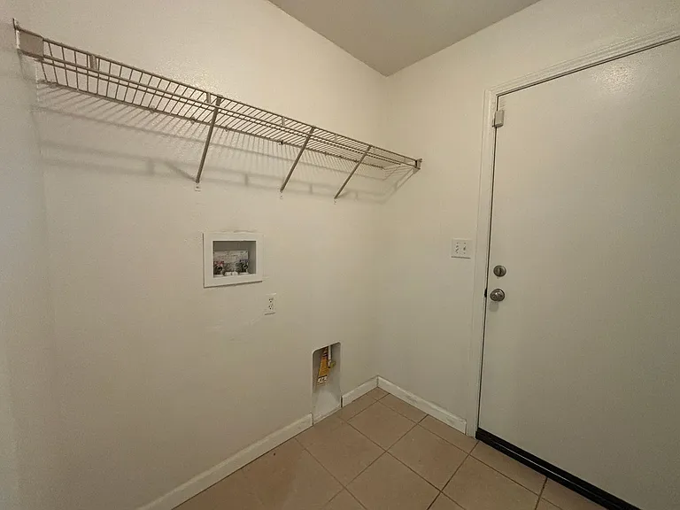 44321 Sunmist Ct — Photo 31