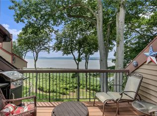 1604 Eagle Bay Dr, Ossining, NY 10562