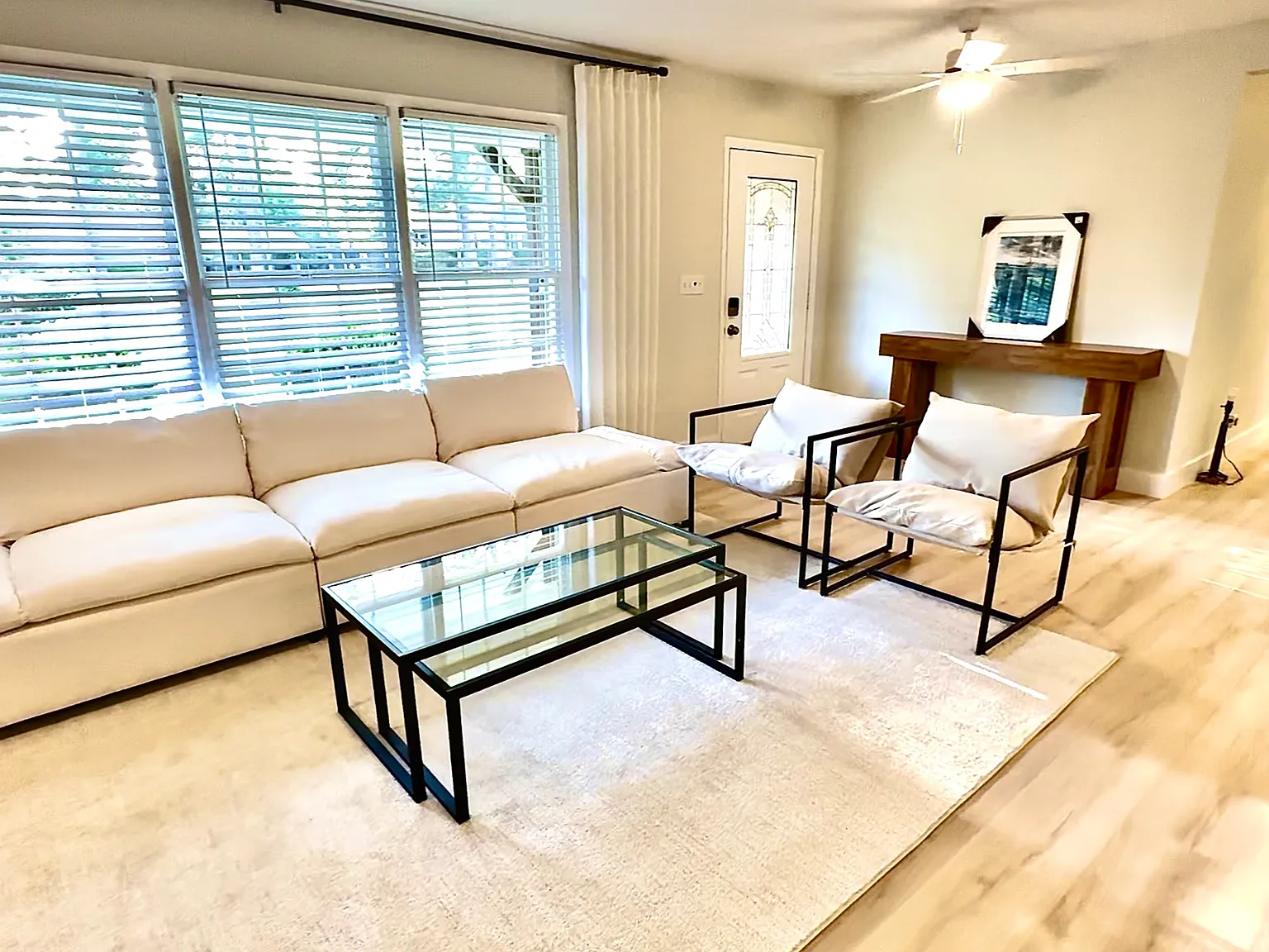 1605 Ivy Dr — Photo 4