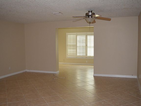 5th image of 249 Kingsway #249