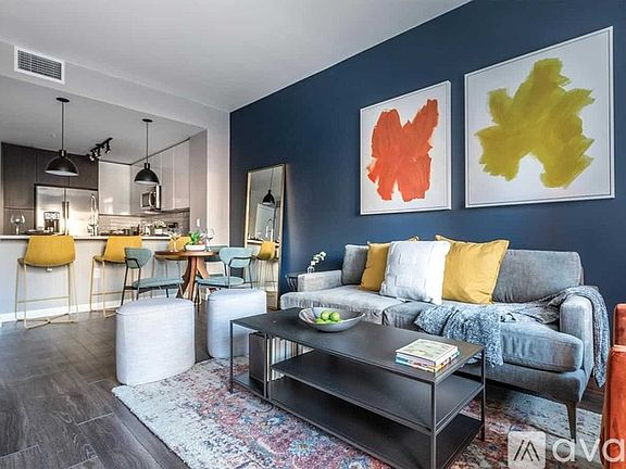 5th image of 1634 S Pearl St #330